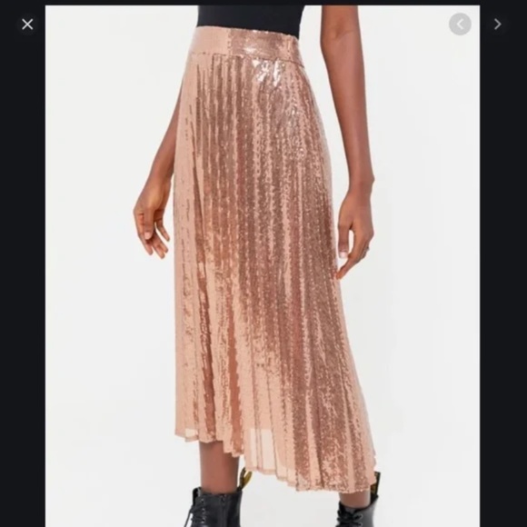 UO Emilia Sequin Midi Sequined Pleated Boho Peasant Classy Chic Party Glam Skirt - Picture 1 of 5